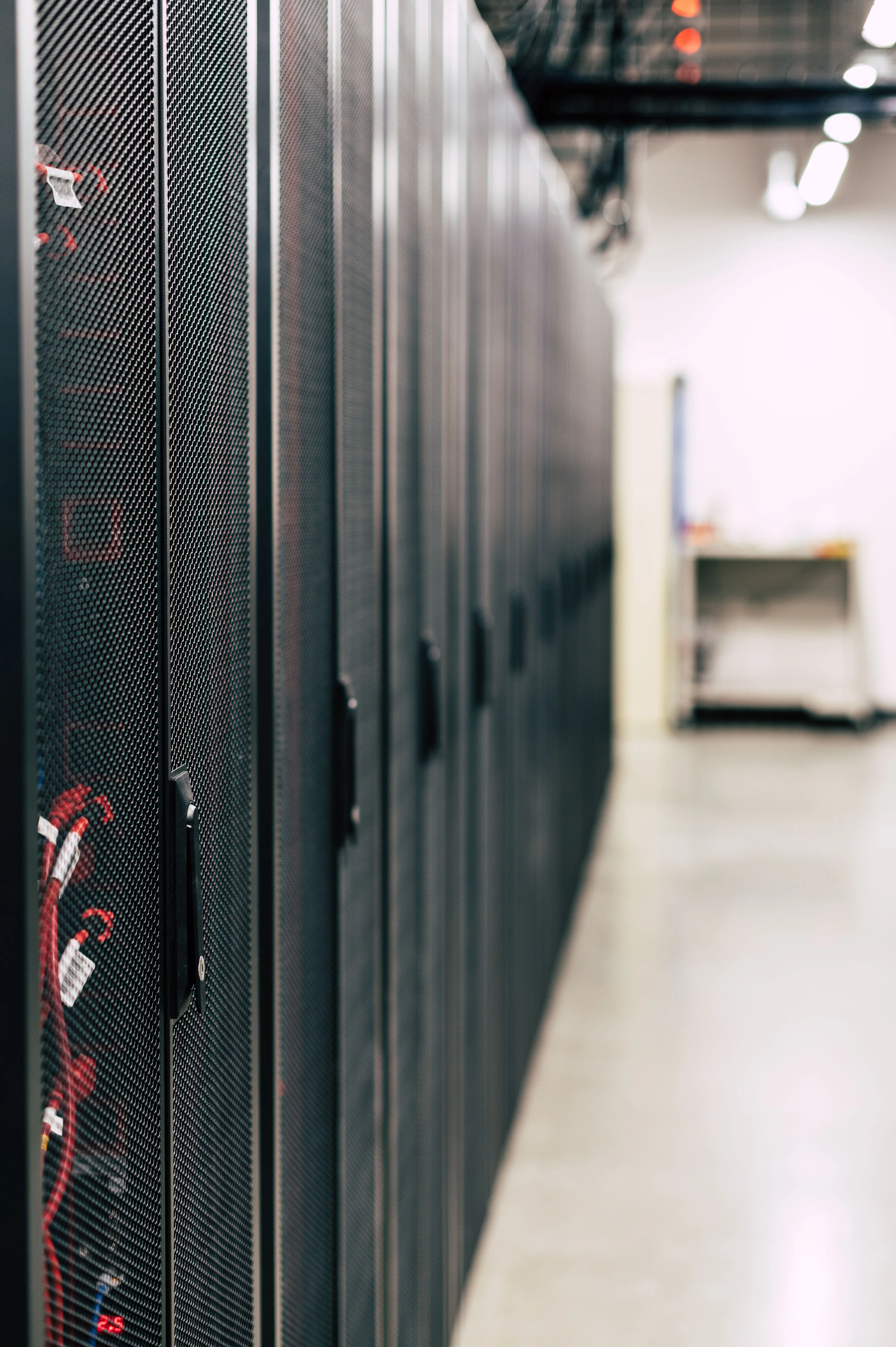 Sunucu Barındırma Colocation Kabinleri - DGN Plus ve NetDC Veri Merkezi